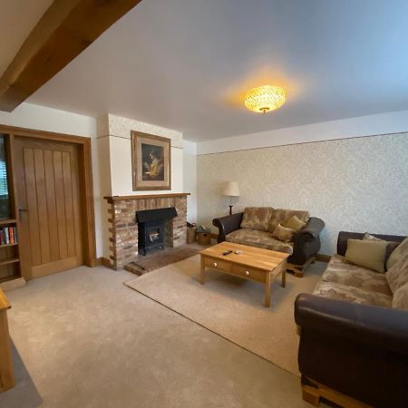 Mulberry Cottage Near Goodwood Чичестер Экстерьер фото